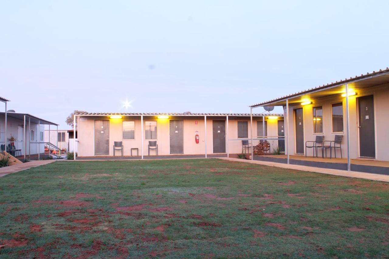 Motel Cue Motel Cue